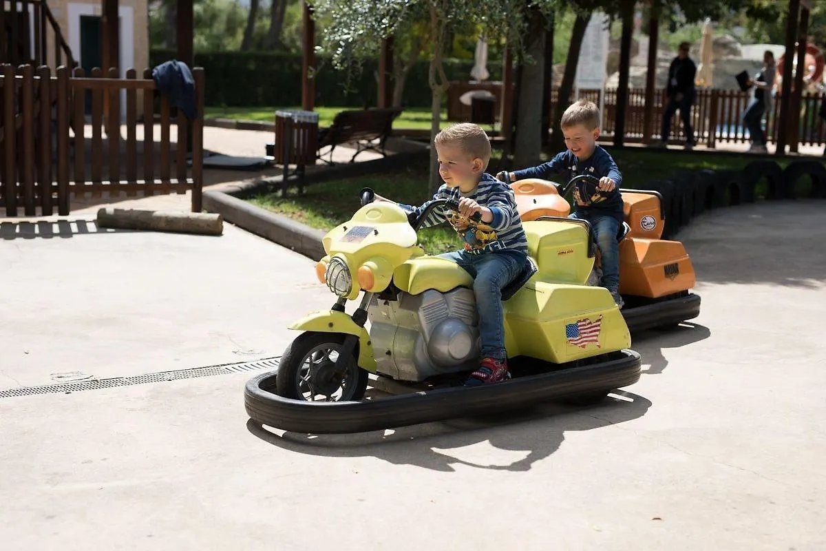 Protur Safari Park Aparthotel Sa Coma
