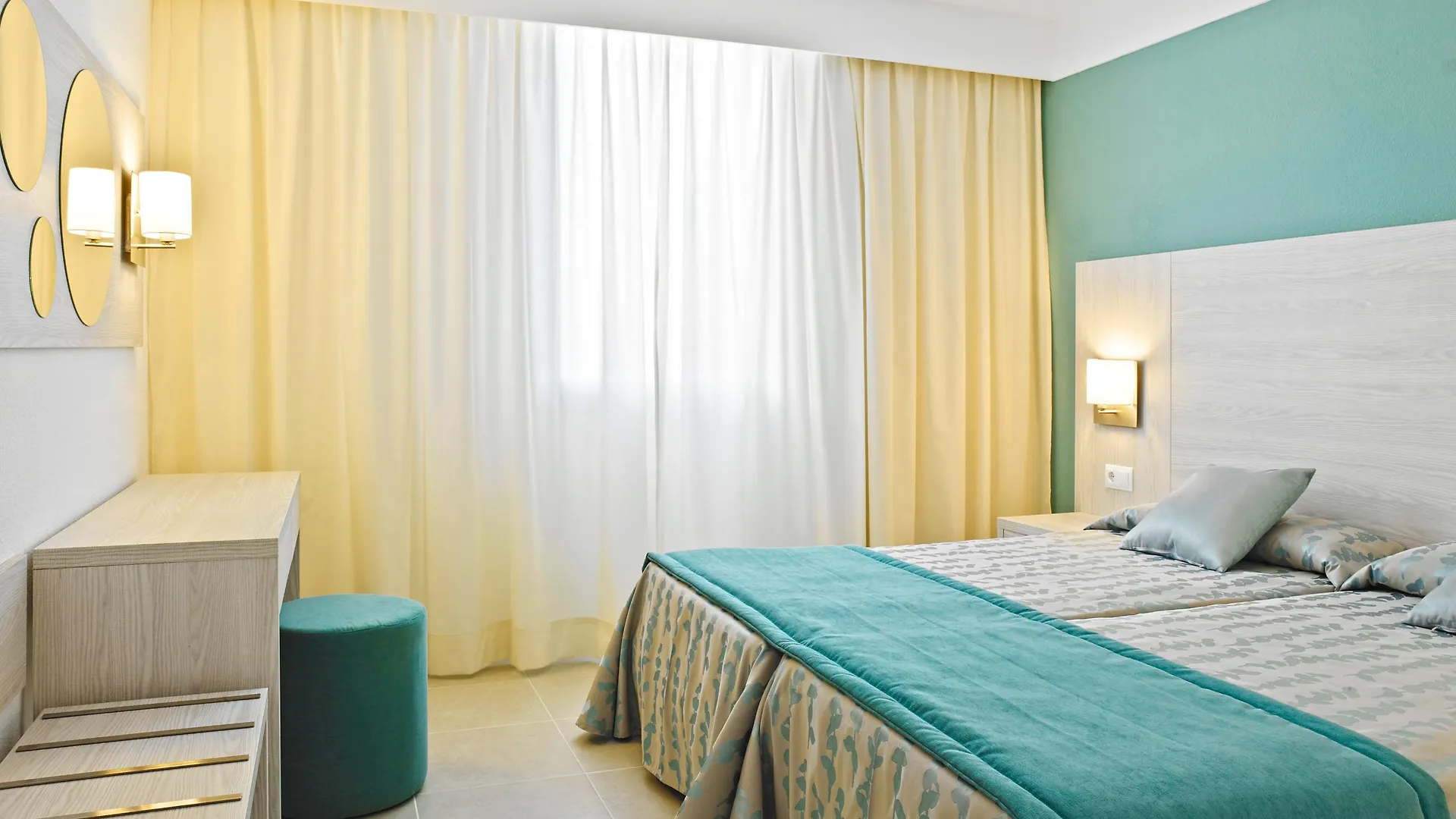 Protur Safari Park Aparthotel Sa Coma  4*, Sa Coma (Mallorca) Spain